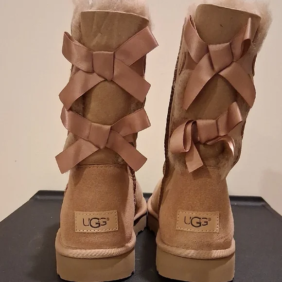 UGG Women's Bailey Bow II with Fawn Boots - Tan - Picture 6 of 9